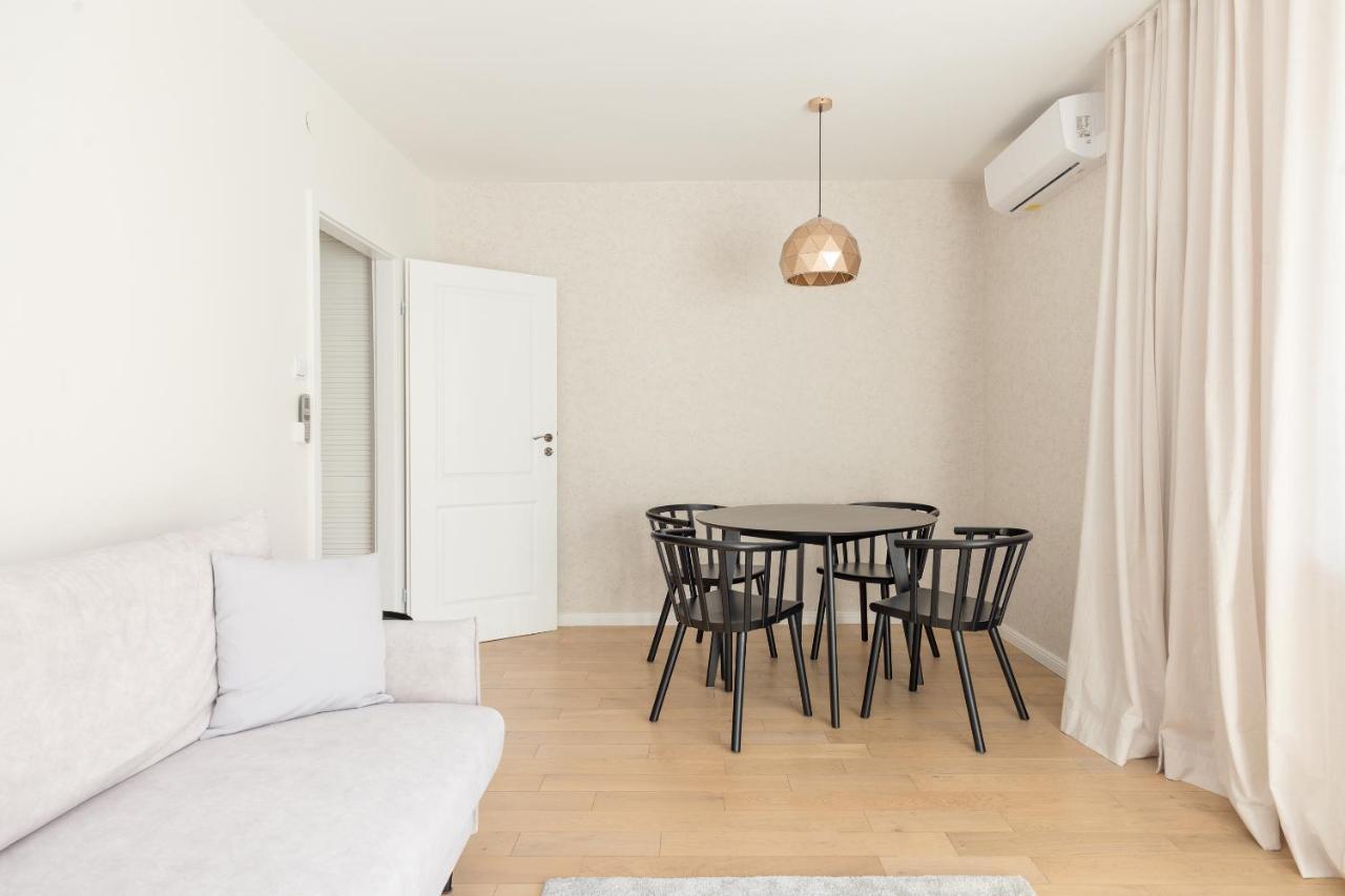 Grand Theater Beige Apartment Варшава Экстерьер фото
